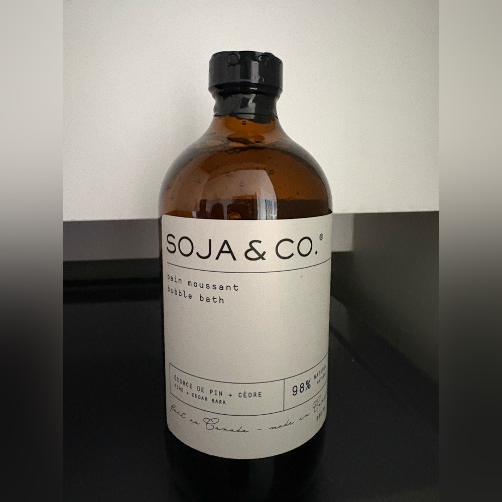 Soja & Co. Bubble Bath Pine + Cedar bark - Picture 1 of 2